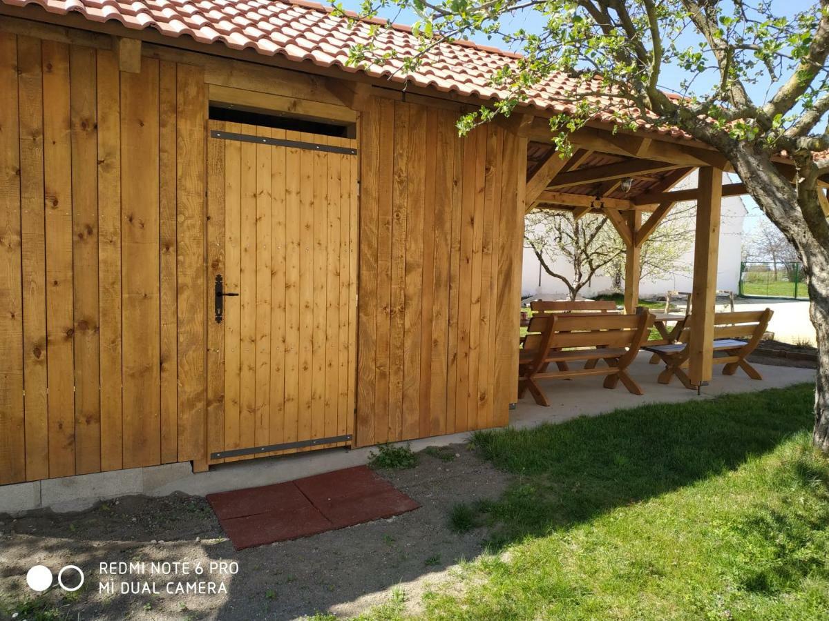 Ubytovani Ve Stodole Stráž nad Nežárkou Extérieur photo
